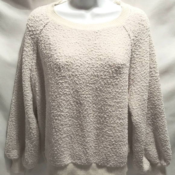 CREAM tone cozy stylish boucle Sweater with balloon cuffs - Picture 5 of 9